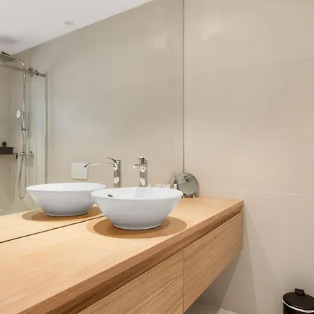 Vivi Homes - Leiro, Bbq, Private Pool And Terrace Apartment *
